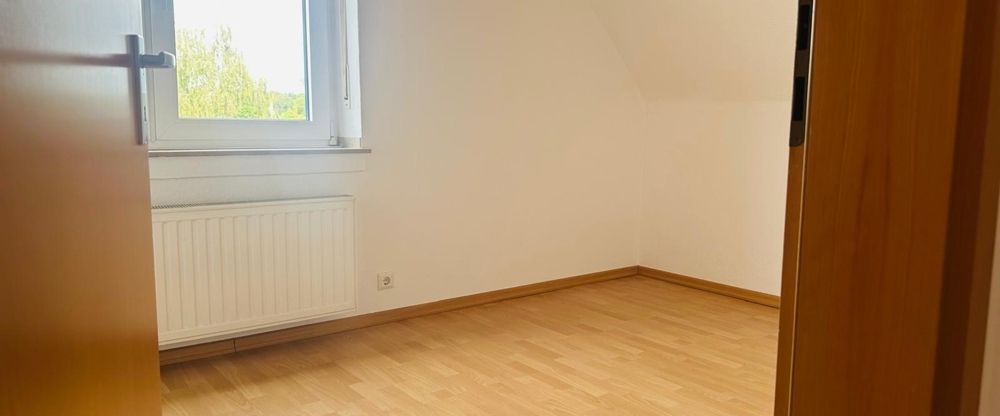 Großzügige 4-Zimmer-Wohnung in einem gepflegten Zweifamilienhaus in ruhiger Wohnlage in Viersen-Hamm - Foto 1