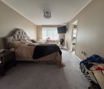 For Lease - 36 Farmstead Dr Drive, Clarington, Ontario - Photo 6