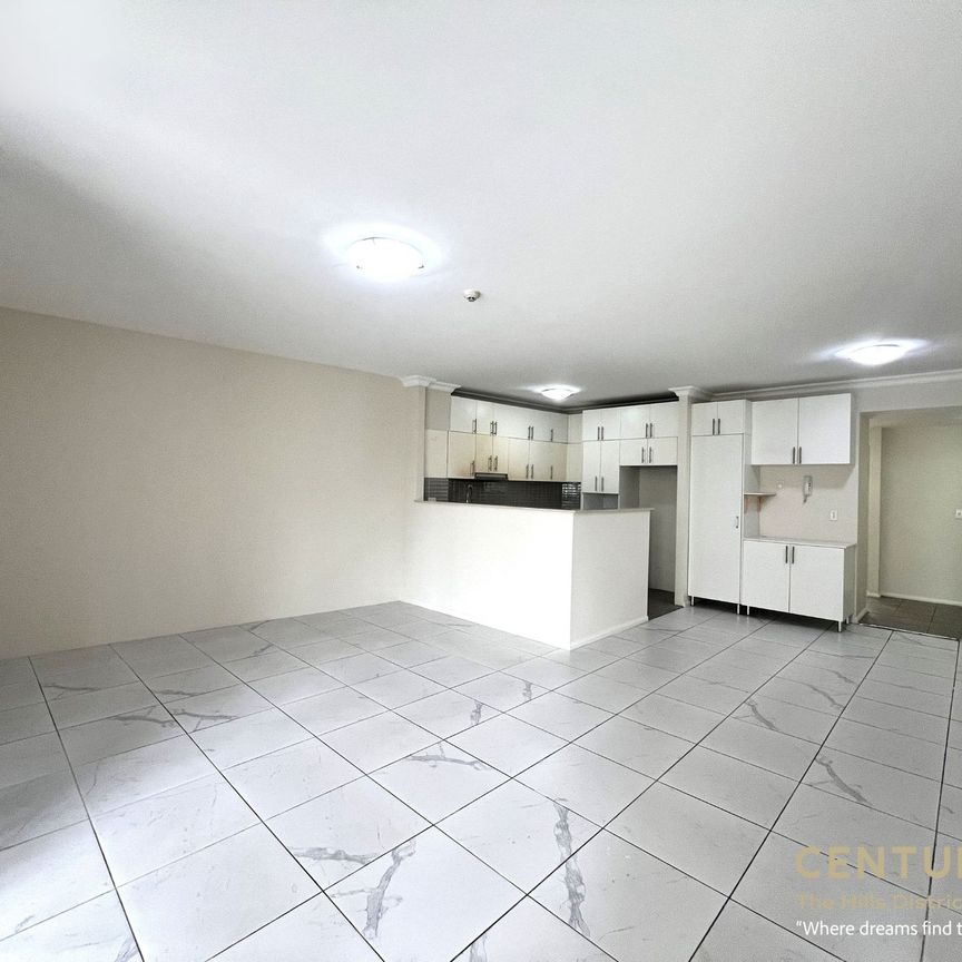 Spacious with Style and Proximity! - Photo 1