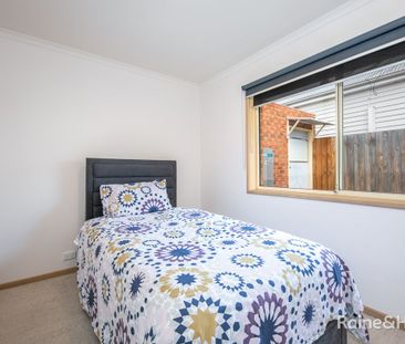 Immaculately Presented - Photo 3