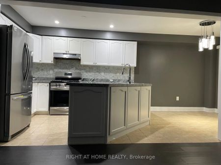 3155 Cabano Crescent #Main - Photo 2