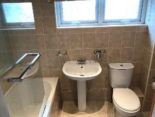 10d Lesley Heights, Greenisland, Carrickfergus, BT38 8TB - Photo 2