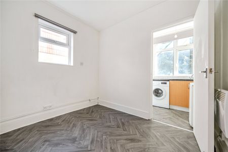 Victoria Road, N18, London - Photo 4