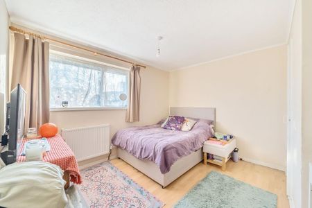 4 bedroom terraced house to rent - Photo 5