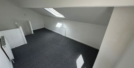Marley Terrace, Leeds, LS11 8QS - Photo 2