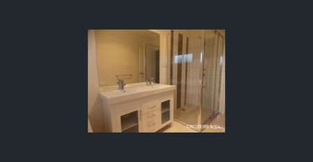 Family home - Photo 5