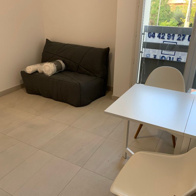 Location Appartement 1 pièce 21m² - Photo 1