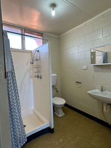 This 2 bedroom, 1 bathroom double story unit is up for lease - Photo 5