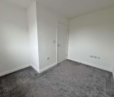 Rosebay Close, Royton, OL2 - Photo 2