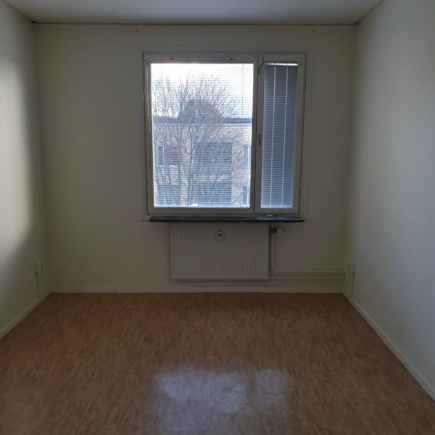 Tunavägen, Tumba - Foto 1