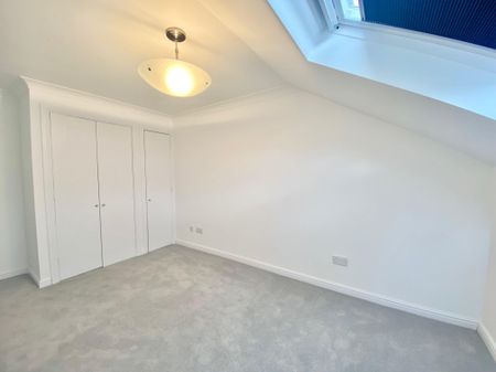 Oakwood Road, St. Albans, Bricket Wood - Photo 2