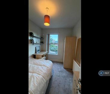 4 bedroom terraced house to rent - Photo 4