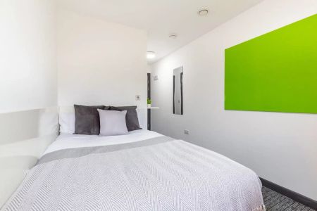 Premium Plus En-suite - Photo 2