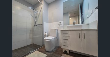 Stylish and convenient living in the heart of Coburg - Photo 3