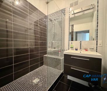 Location Appartement 5 pièces 138m² LE BEAUSSET 83330 - Photo 5