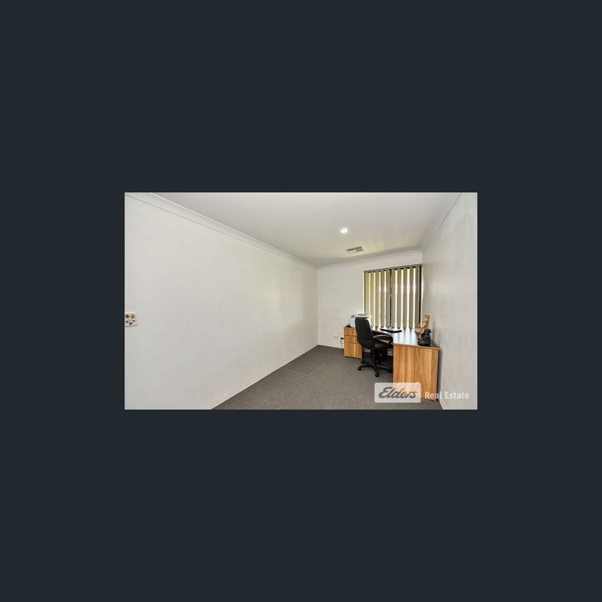 10 Kadgo Rise, Baldivis, WA 6171 - Photo 1