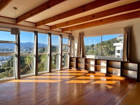 Spacious 2 Bed 2 Bath with Sun, Views & Courtyard - Photo 1