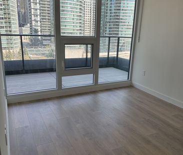 For Lease - 1 Concord CityPlace Way Unit# 702, Toronto, Ontario - Photo 6