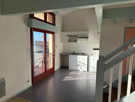 Location Appartement 2 pièces 63m² MONT DE MARSAN 40000 - Photo 4