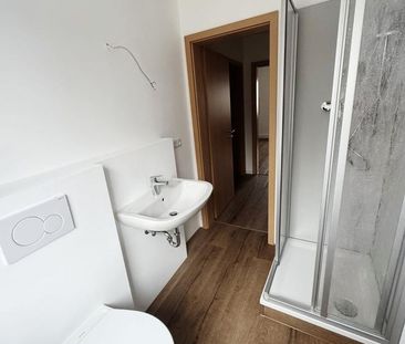 Frisch renovierte 2-Raum-Wohnung mit Gartennutzung - Photo 1