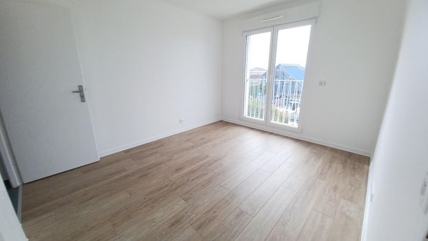 location Appartement T2 DE 41.1m² À ASNIERES - Photo 1