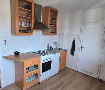 Helle, möblierte Wohnung im Stuttgarter Westen - Photo 1