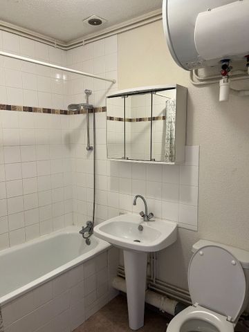 Location Appartement 1 pièce 27m² - Photo 5