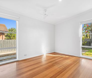 Refurbished, Three Bedroom Home - Local Schooling Precinct - Photo 1