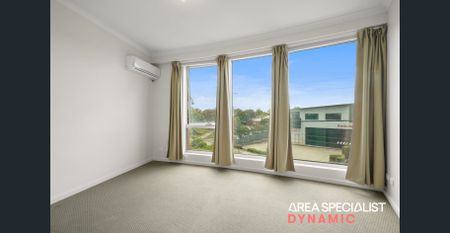 Unique Loft-Style Living with Space, Sunlight and Style in the Heart of Preston - Photo 2