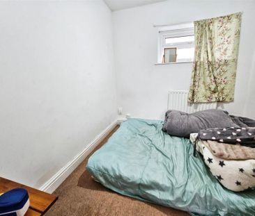 2 Bedroom Flat to Rent in Havelock Street, Kettering, Northants, NN16 - Photo 2