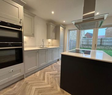 4 bedroom detached house to rent - Photo 5