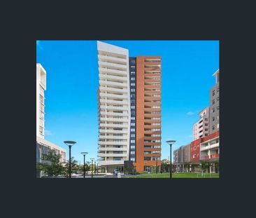 Sunny Two Bedroom Two Bathroom Apartment at a Prime Location in Hur... - Photo 6