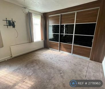 4 bedroom terraced house to rent - Photo 5