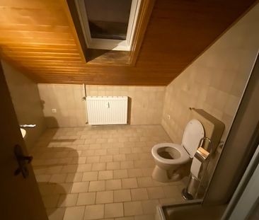 Günstige Dachgeschosswohnung in Nienburg zu vermieten - Foto 1