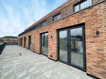 Obelisk House, Obelisk Way, Camberley, GU15 - Photo 2