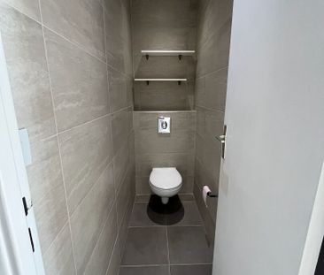 Location Appartement 4 pièces 72m² RILLIEUX LA PAPE 69140 - Photo 5
