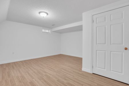 For Lease - 79 Sproule Drive, Barrie, Ontario - Photo 4