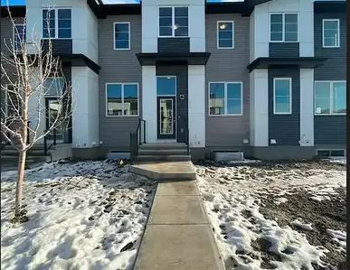 Modern 2 Bedroom Townhome for Rent in Seton, Calgary – Ideal Location! | 607 - 474 Seton Circle Southeast, Calgary - Photo 1