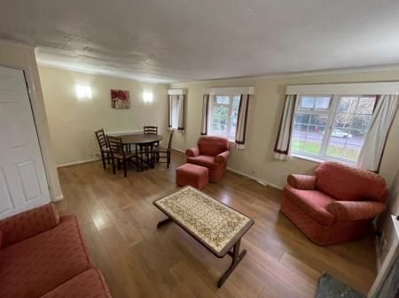 Cedars Court, Leicester - Photo 1