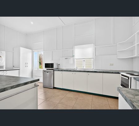 6 Mark Street, New Farm, Qld 4005 - Photo 2