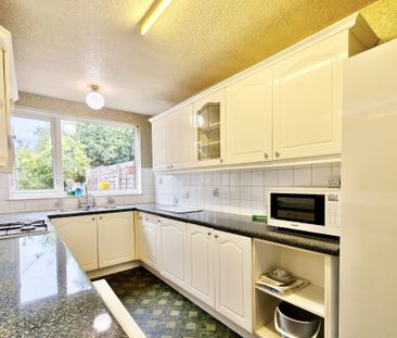 3 bedroom terraced house to rent - Photo 4