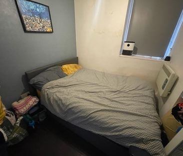 Upper Belgrave Road, Bristol - Photo 2