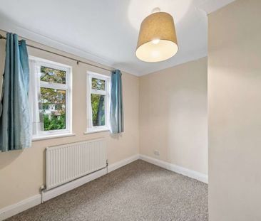 Three bedroom home located on desirable Richmond Hill - Photo 5