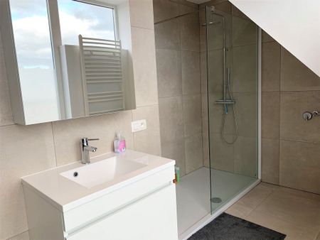 Dakappartement in het centrum van Torhout - Photo 5