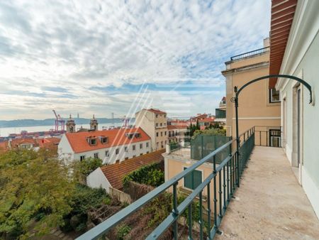 5 room luxury Apartment for rent in Lisbon - Photo 4