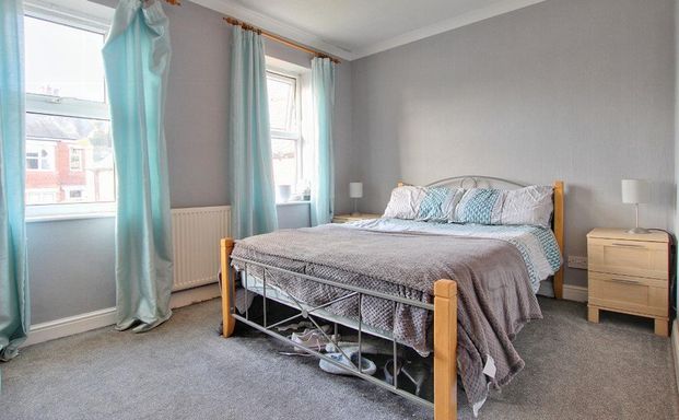 2 bedroom house to rent - Photo 1