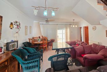 LONG TERM RENTAL Beautiful villa with sea views for rent in Benissa coast with 5 bedrooms.