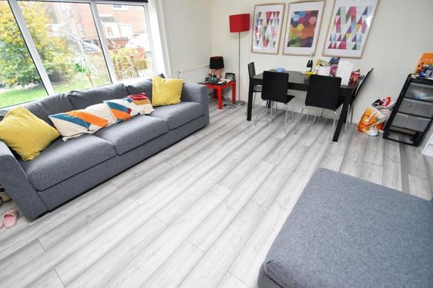 5 bedroom house to rent - Photo 1