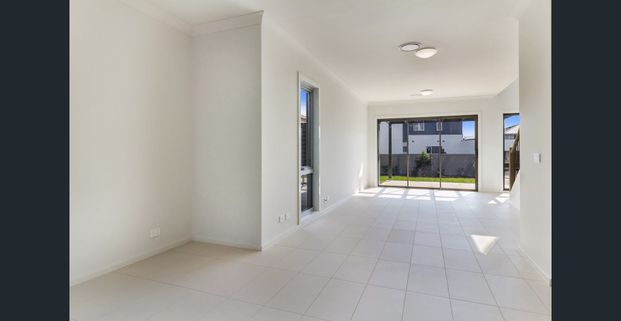 Perfect family home in the Brighton Lakes Estate! - Photo 1