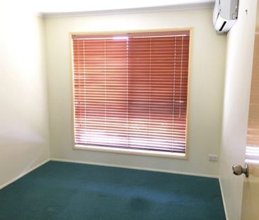 Comfortable Low-Set Brick Home in a Convenient Location - Photo 4